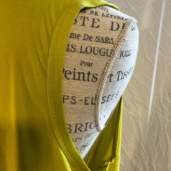 Old Navy Mustard Active Top: Size XL - Picture 7 of 9